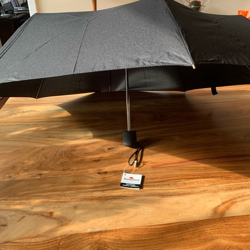 Raintamer Mini Manual Compact Umbrella Black New never used w original tags